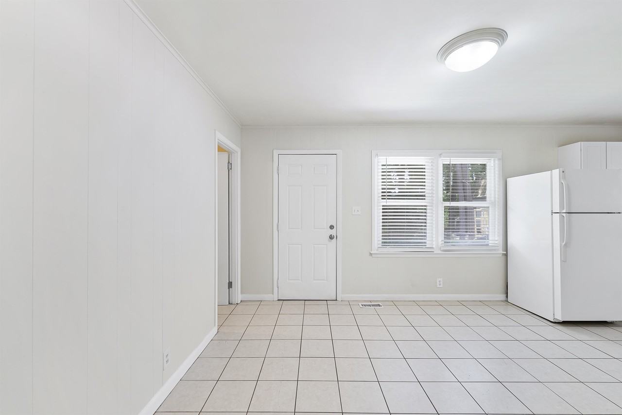 2808 Bardwell Rd #1 - Photo 7 of 42