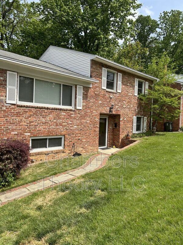 5209 6th Pl S - Photo 3 of 34