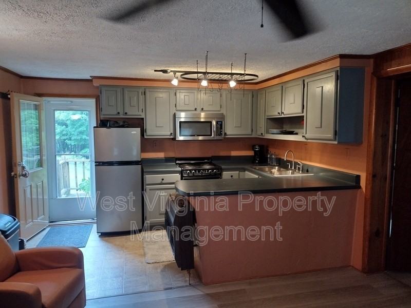 1309 Leatherwood Rd - Photo 3 of 14