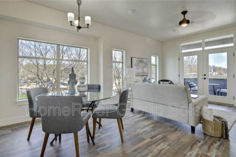 469 E Trackstand Ln - Photo 5 of 17