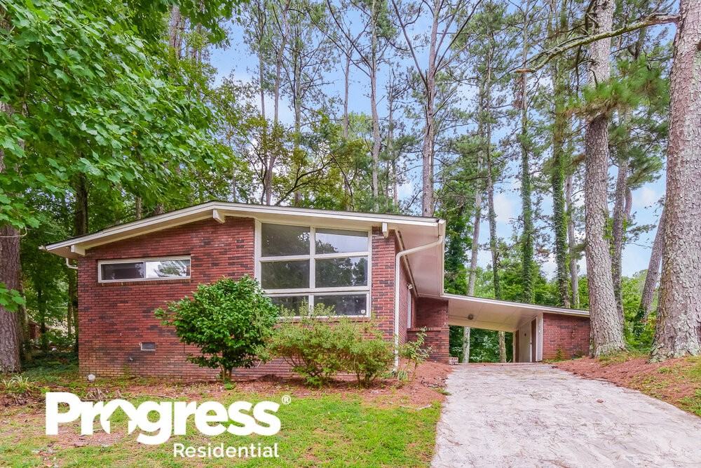 201 Lydia Dr - Photo 3 of 16