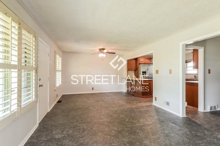 1940 Cunningham Rd - Photo 3 of 15