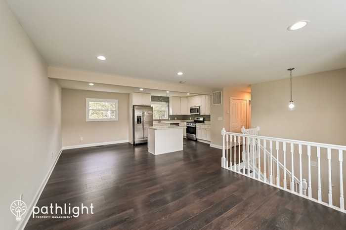 6022 Lucente Ave - Photo 2 of 18