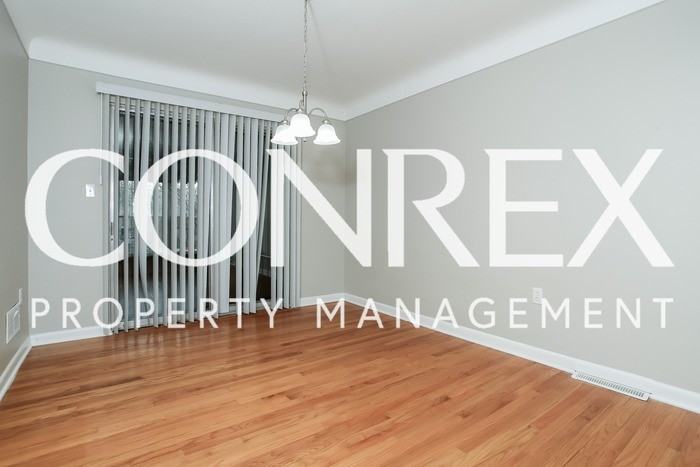 1503 Robinway Dr - Photo 3 of 8