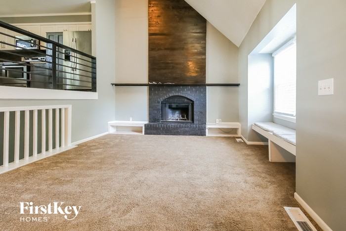 5915 Nw Caney Creek Dr - Photo 3 of 15