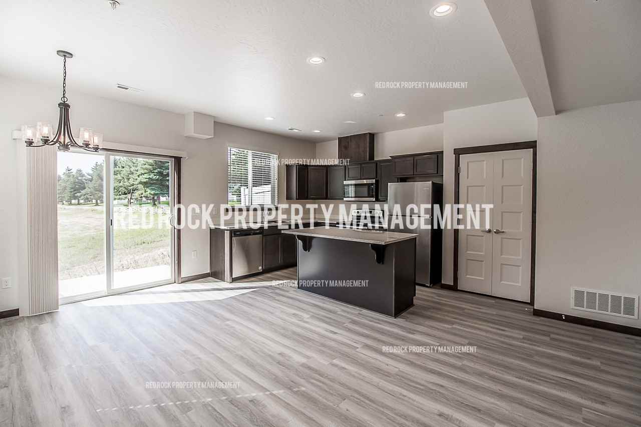 1532 E Latitude Ln #1 - Photo 3 of 17