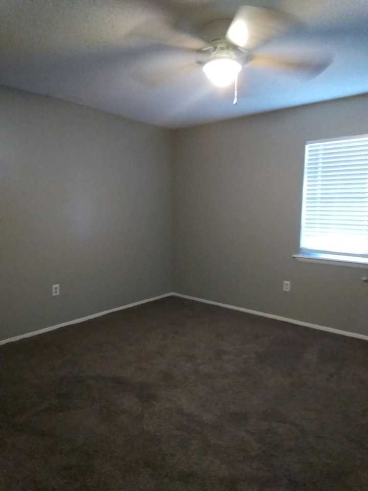 1 Meadow Run Cir #1D - Photo 4 of 6