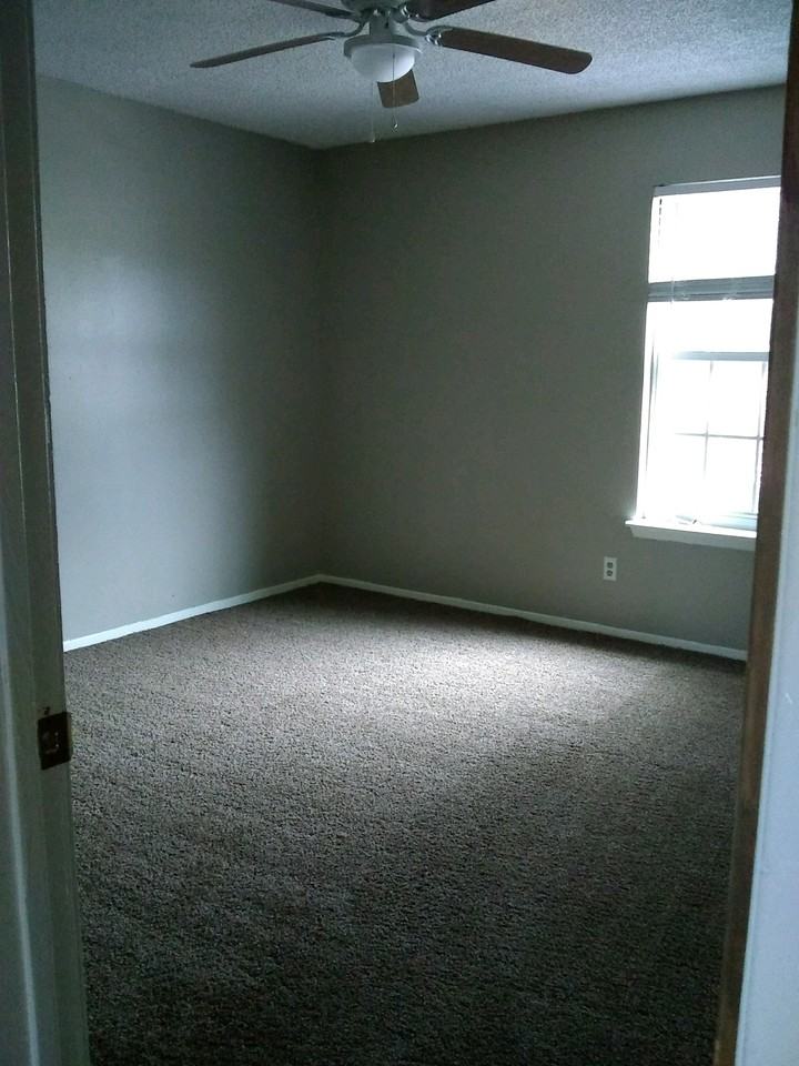 5 Meadow Run Cir #5C - Photo 3 of 6