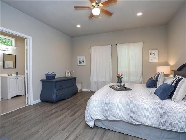 707 Garrett St #1 - Photo 2 of 18