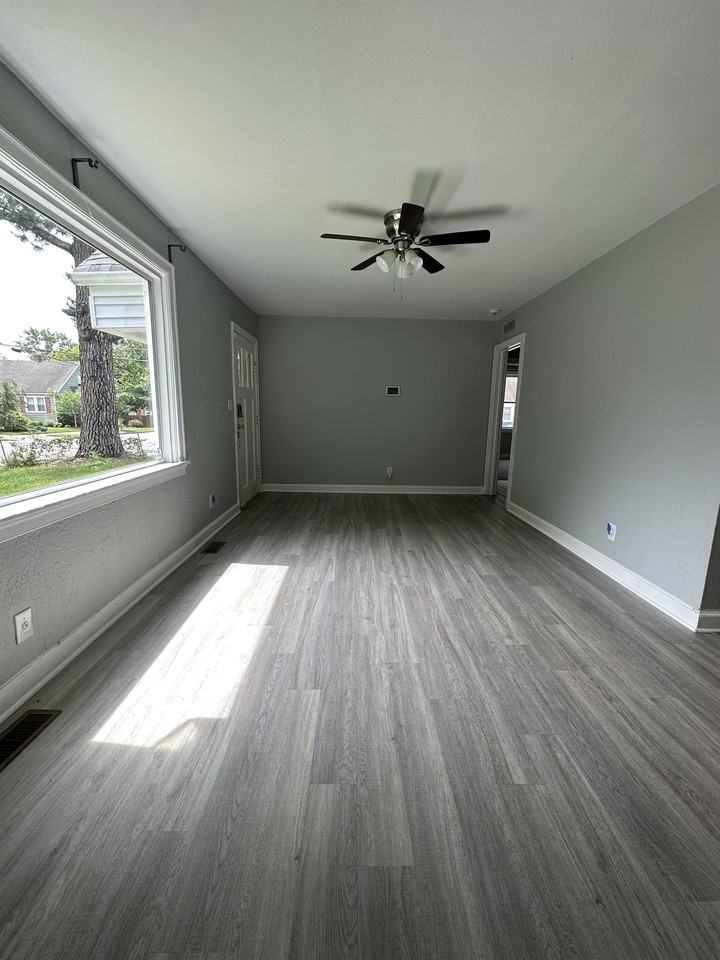 3301 Vimy Ridge Ave #1 - Photo 3 of 13