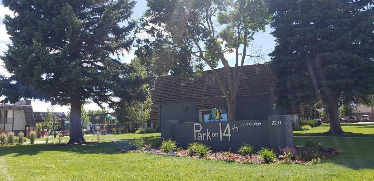 2201 14th Ave - Photo 2 of 27