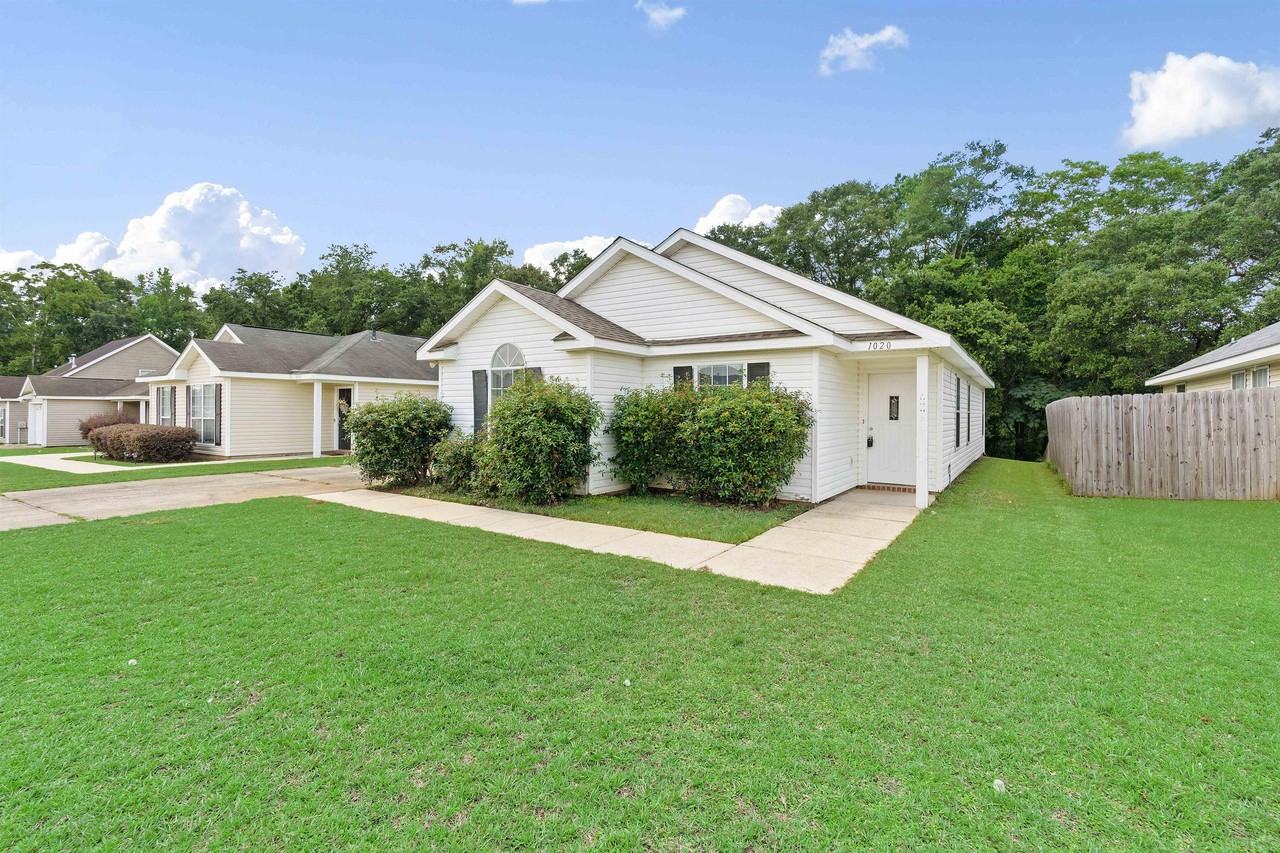 1020 Hamilton Bridges Dr W #1 - Photo 2 of 22