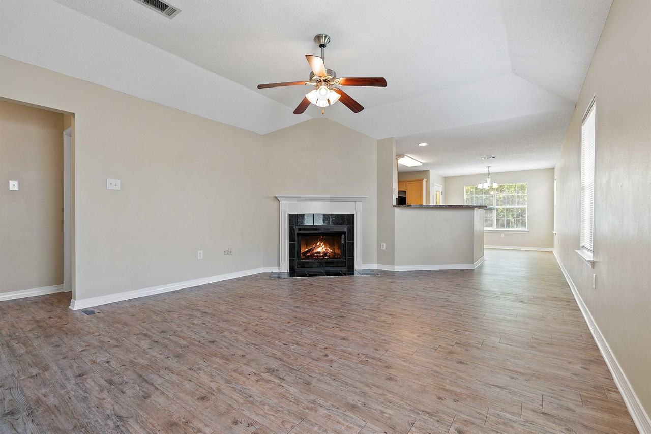 1020 Hamilton Bridges Dr W #1 - Photo 4 of 22