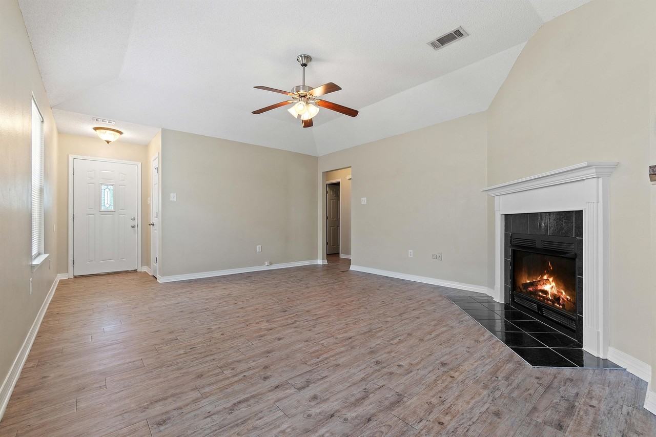 1020 Hamilton Bridges Dr W #1 - Photo 5 of 22