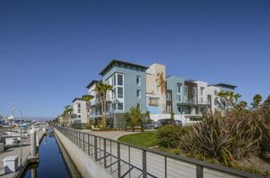 featured image of 3851 Harbour Island Ln