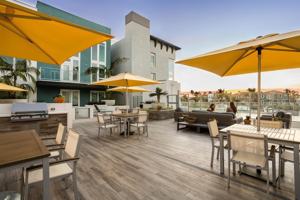 featured image of 3851 Harbour Island Ln