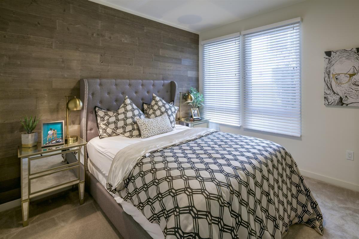 3851 Harbour Island Ln - Photo 5 of 40