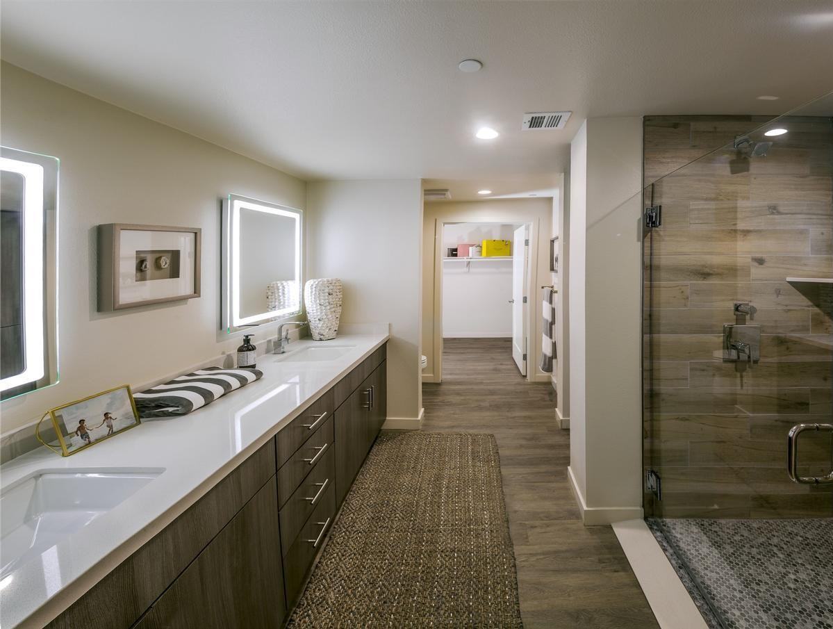 3851 Harbour Island Ln - Photo 2 of 40