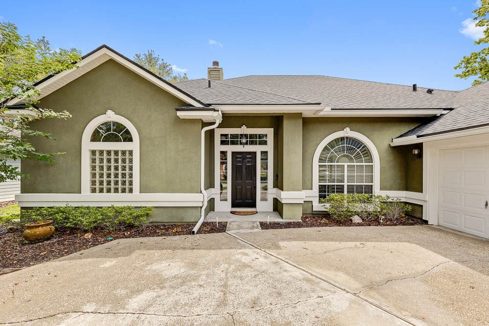 332 Maplewood Drive #1 - Photo 3 of 20