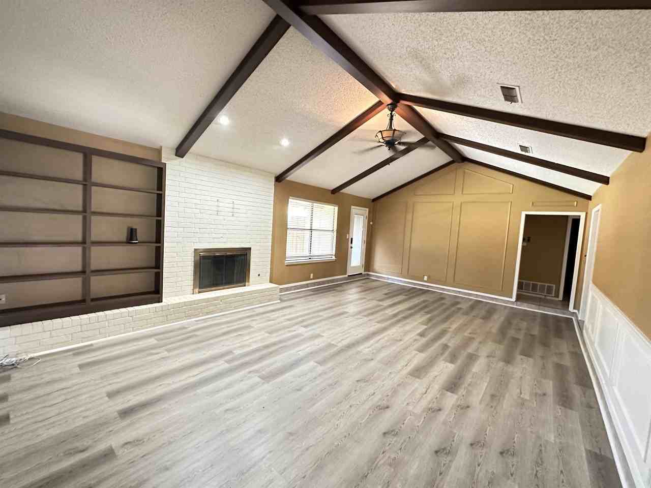 4107 Angelina Dr #1 - Photo 3 of 12