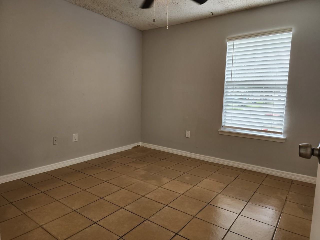 954 Loquat Tree Rd #1 - Photo 2 of 7