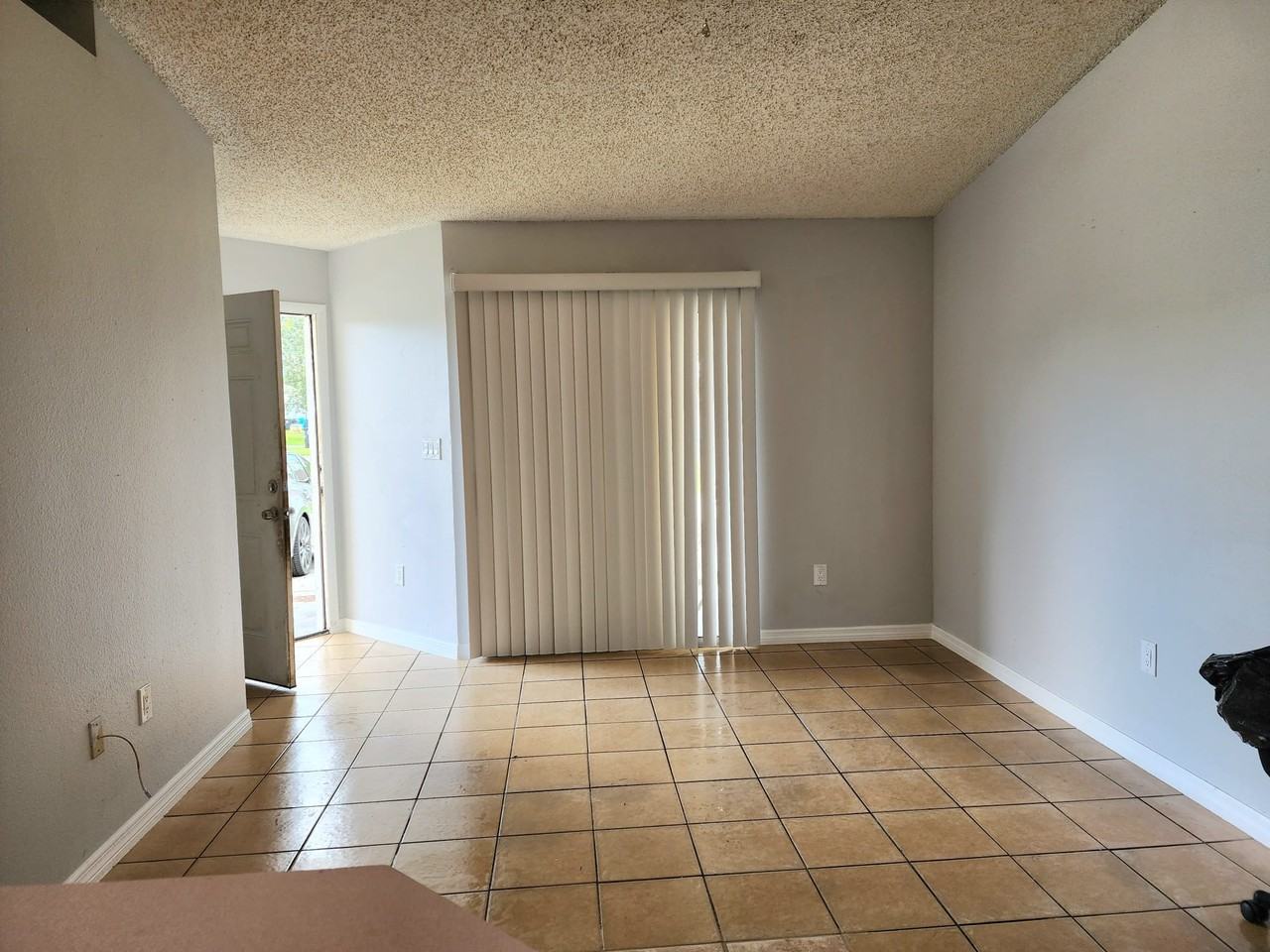 954 Loquat Tree Rd #1 - Photo 3 of 7