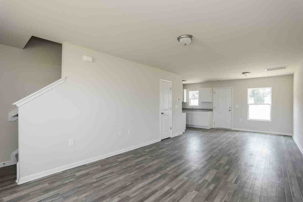 1101 Hope Farm Dr - Photo 2 of 16