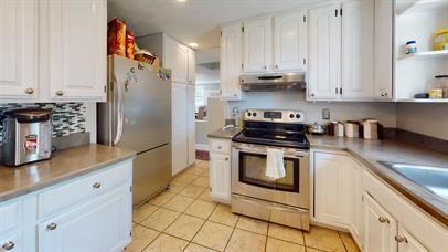 14 Wedgewood Rd - Photo 2 of 21