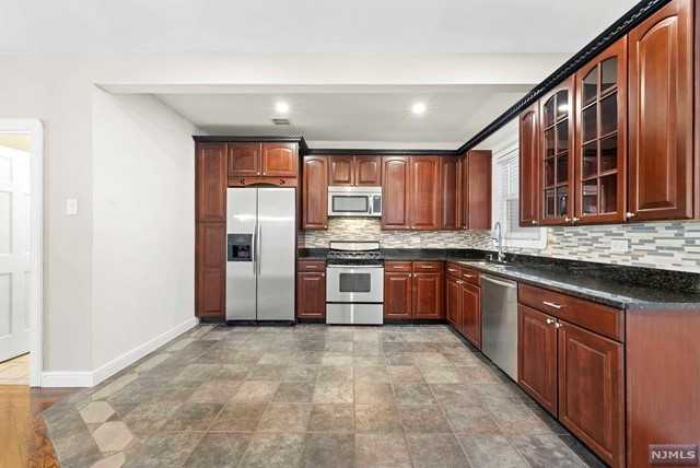 859 Clifton Ave #NA - Photo 3 of 8