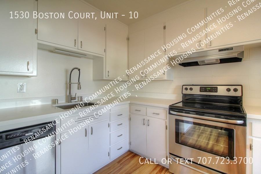 1530 Boston Ct #10