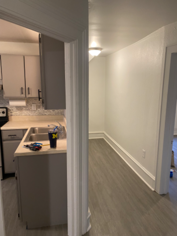 415 E Harris St #2 - Photo 3 of 15