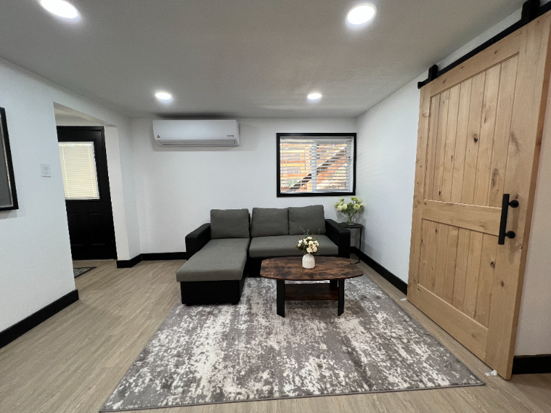 1960 Willow Dr - Photo 2 of 27