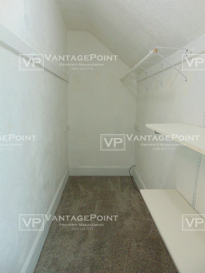 737 Mather St #737 - Photo 7 of 16