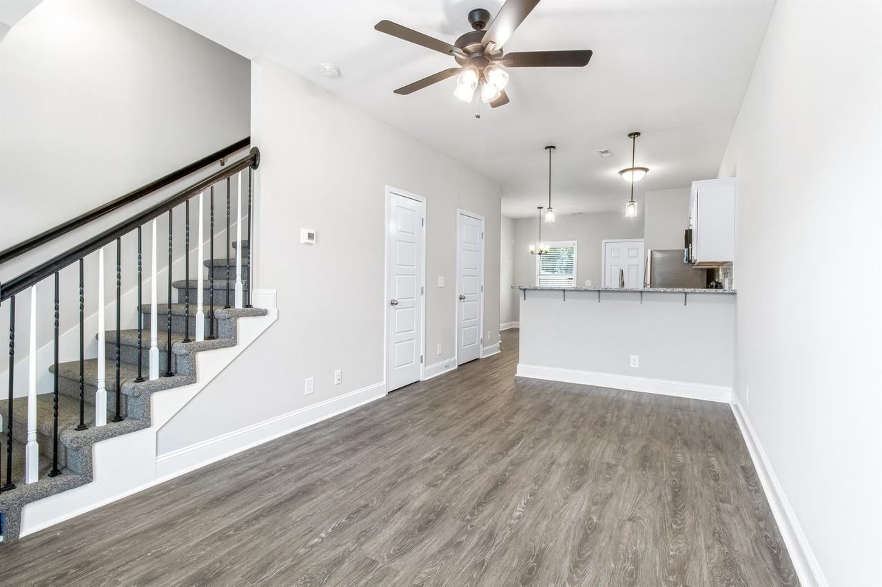 215 Notgrass Rd Bldg 2 #N - Photo 3 of 15