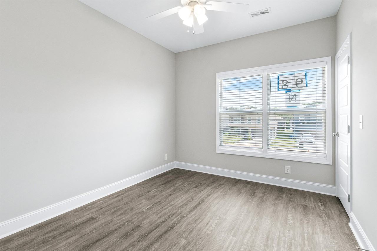 215 Notgrass Rd Bldg 2 #N - Photo 6 of 15