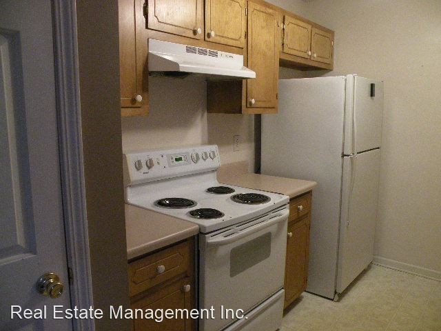 102 Gooding Dr - Photo 2 of 20