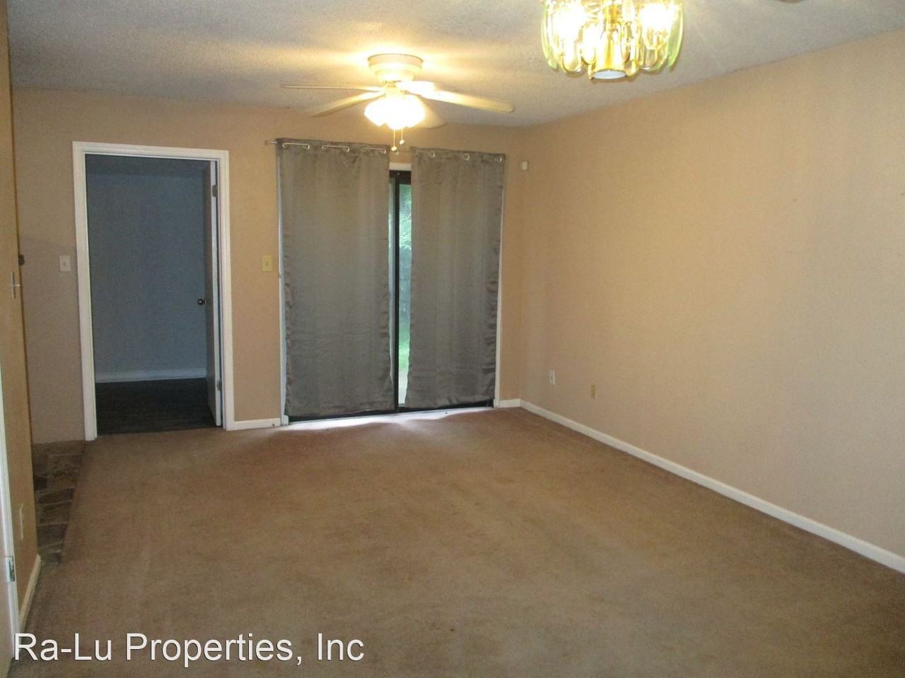 703 Timberline Dr - Photo 3 of 11