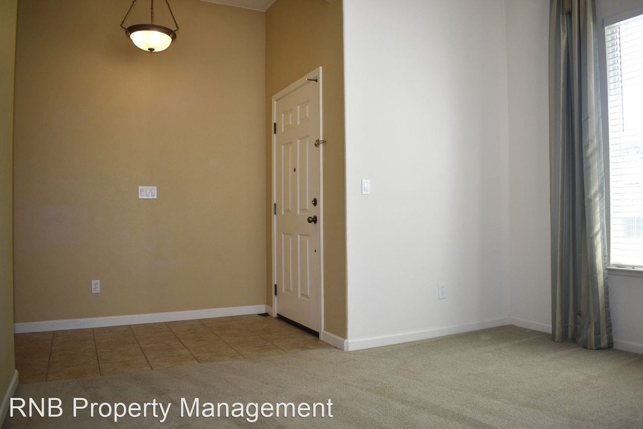 2009 San Esteban Cir - Photo 2 of 20