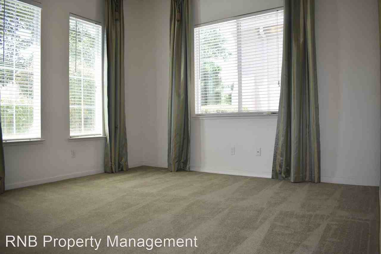 2009 San Esteban Cir - Photo 3 of 20