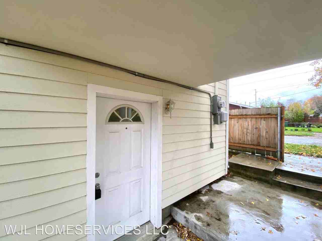 5503 5th Ave NE - Photo 3 of 13