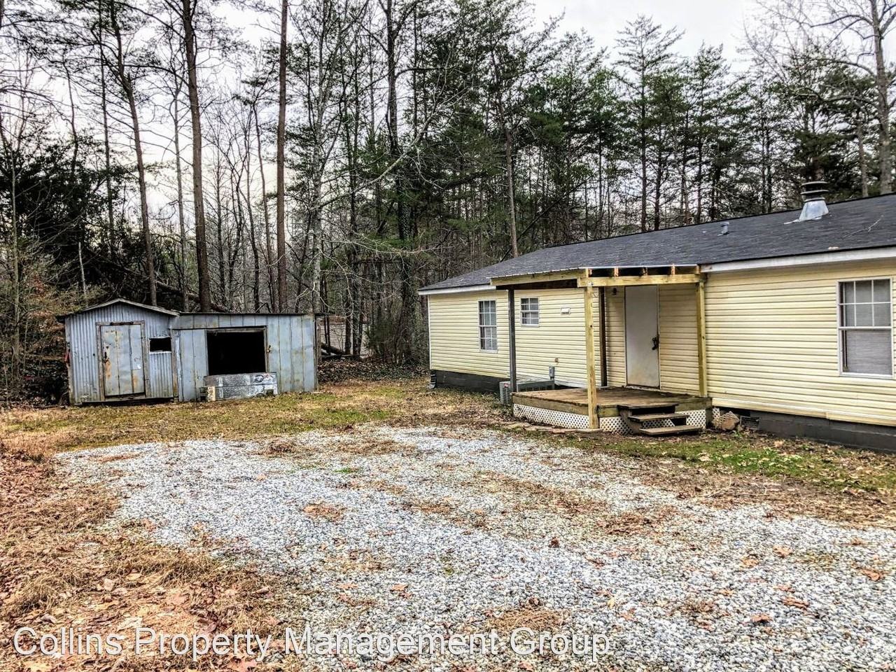 227 Lancelot Rd - Photo 3 of 23