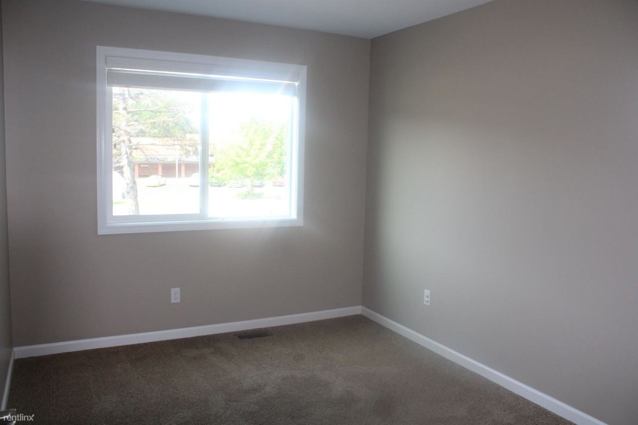 2401 Morning Dawn Dr - Photo 2 of 7