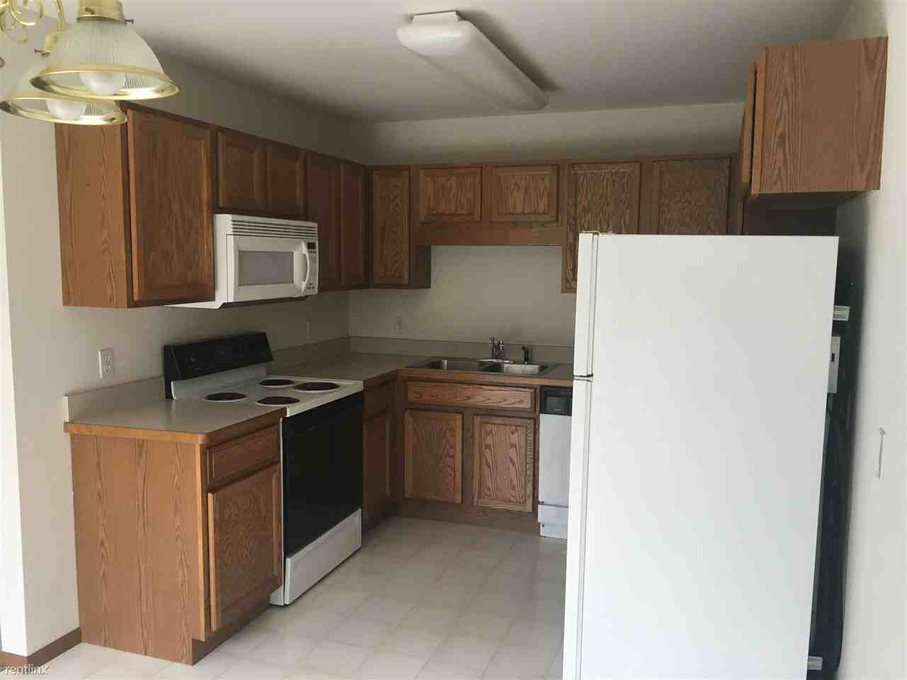 2401 Morning Dawn Dr - Photo 3 of 7