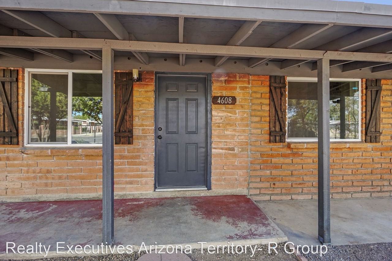 4608 S Fremont Ave - Photo 2 of 14