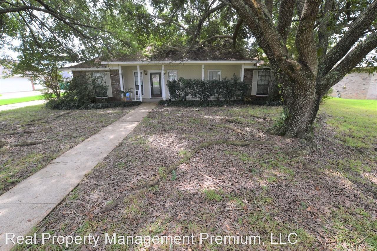 3332 Ash St - Photo 2 of 29