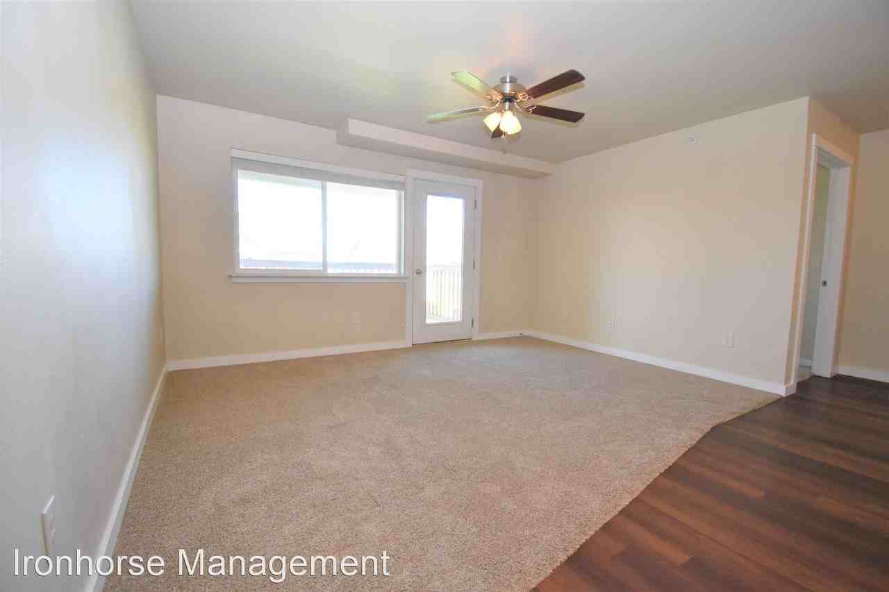 2226 Baxter Lane - Photo 2 of 18