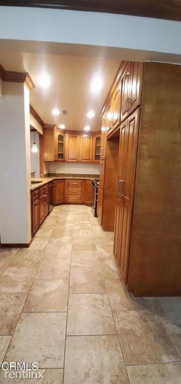 68 Laurel Dr - Photo 2 of 16