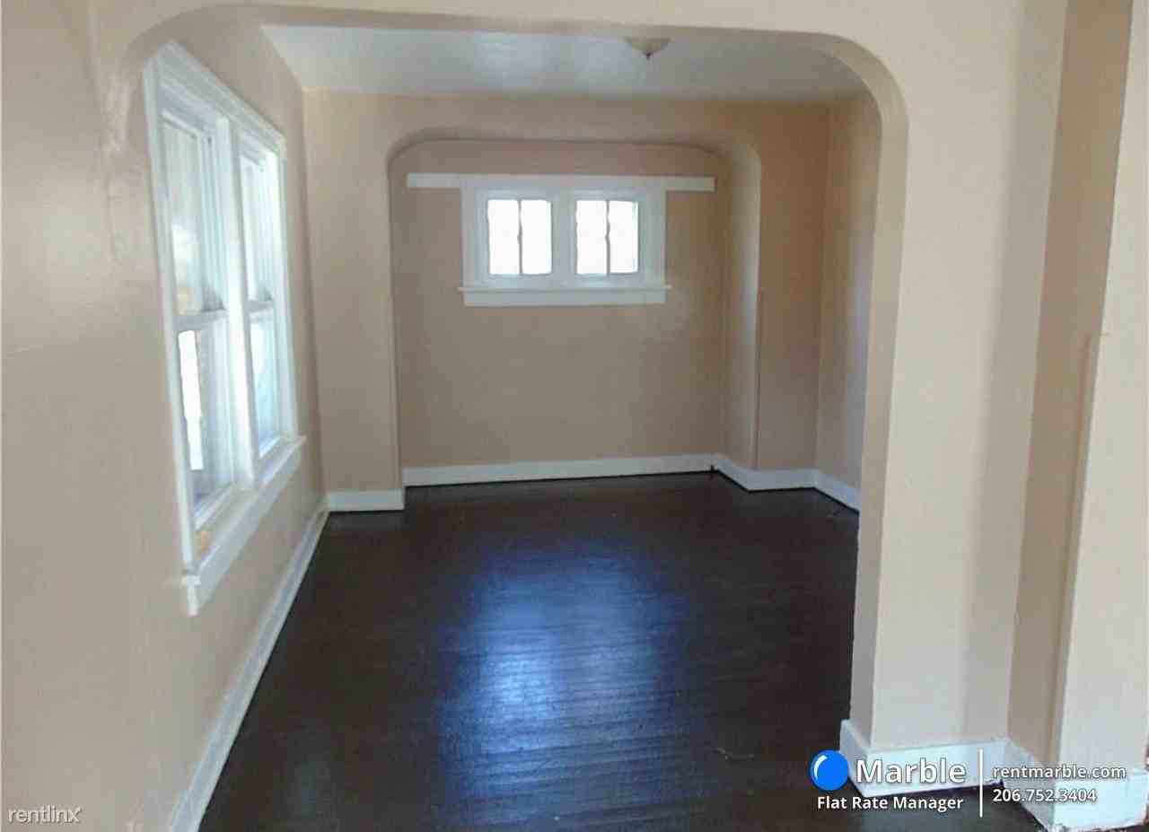 718 Randolph St - Photo 2 of 11