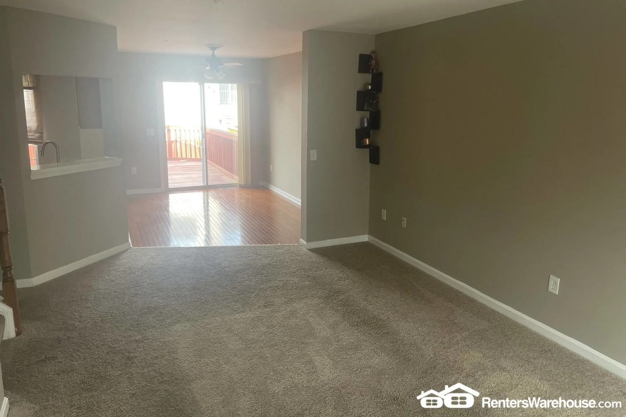 19 Triple Crown Ct - Photo 3 of 23