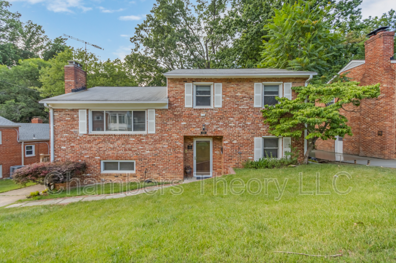 5209 6th Pl S - Photo 2 of 34